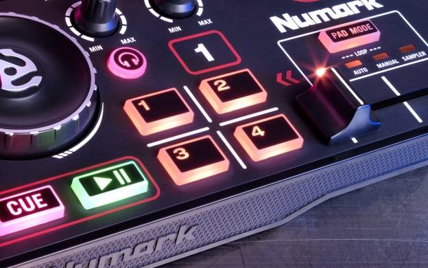 Numark DJ2GO2