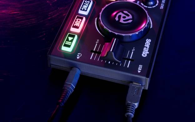 Numark DJ2GO2