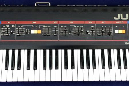 Roland Juno-60